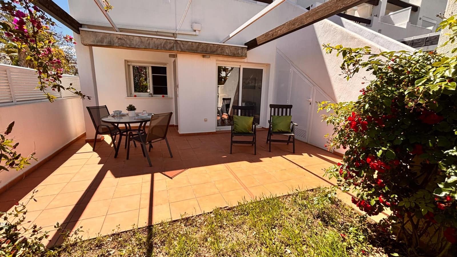 2 bedroom Apartment for sale in Condado de Alhama with pool - € 119,900 (Ref: 9840361)