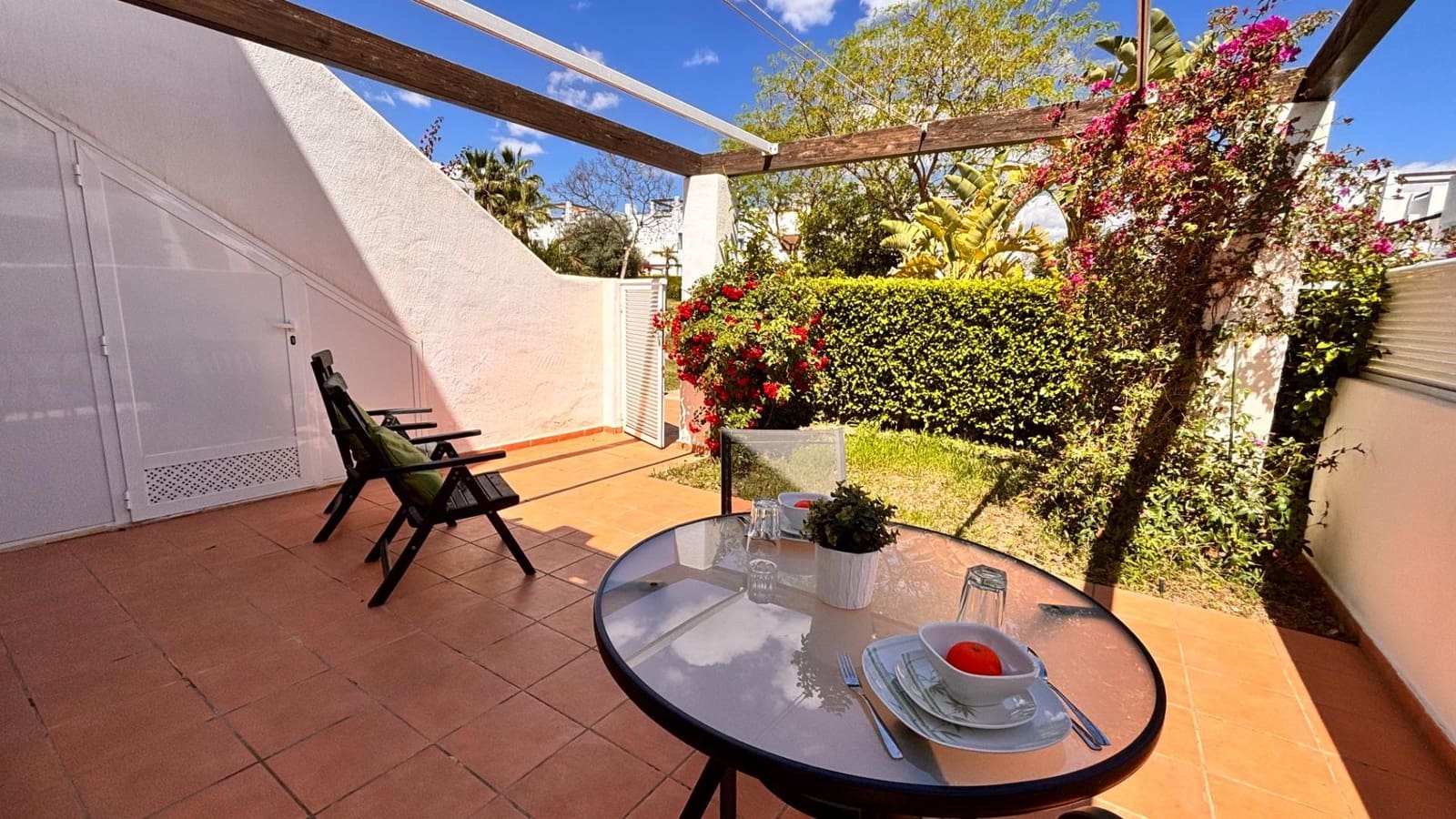 2 bedroom Apartment for sale in Condado de Alhama with pool - € 119,900 (Ref: 9840361)