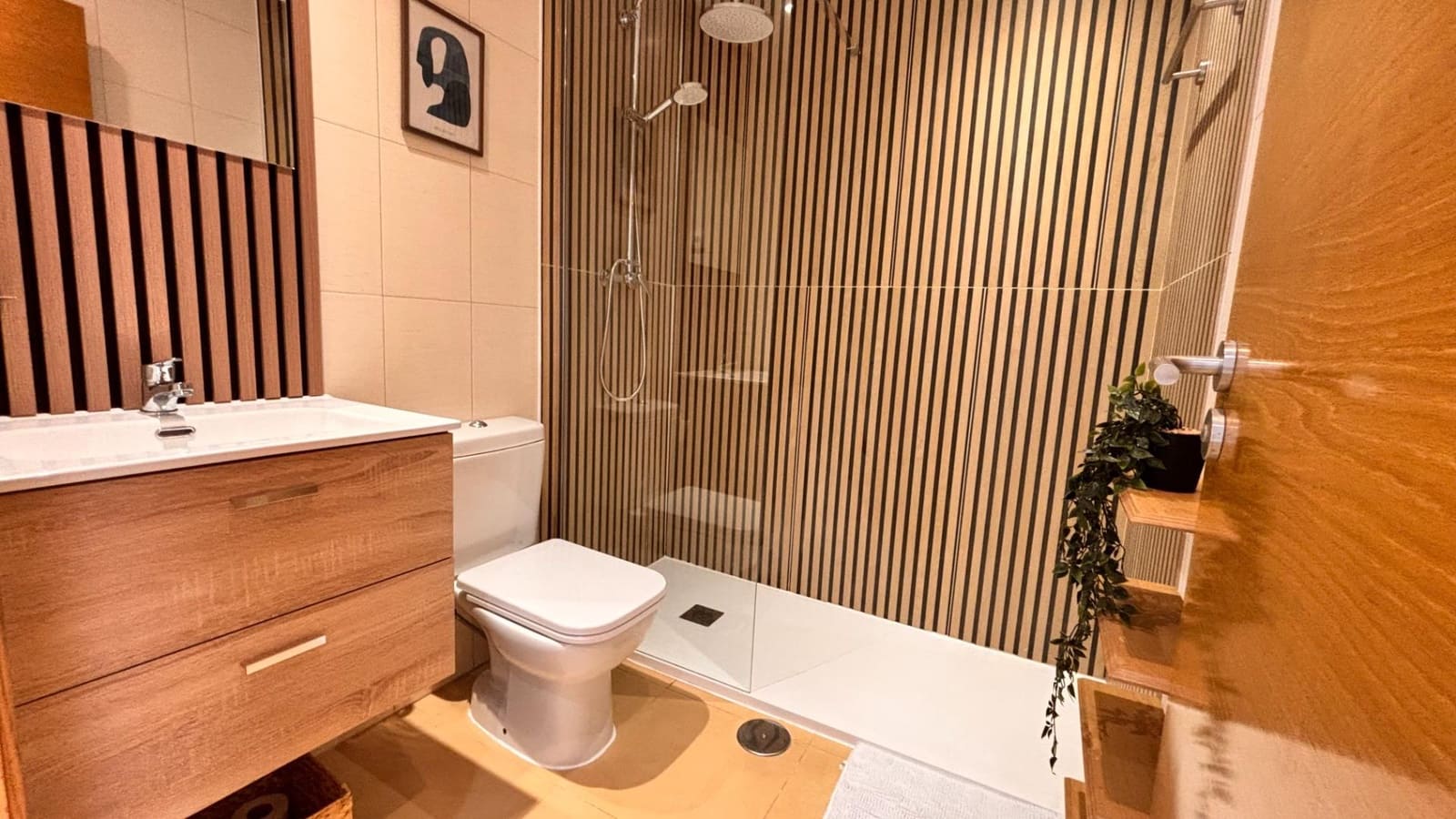 3 bedroom Apartment for sale in Condado de Alhama with pool - € 125,000 (Ref: 9843342)