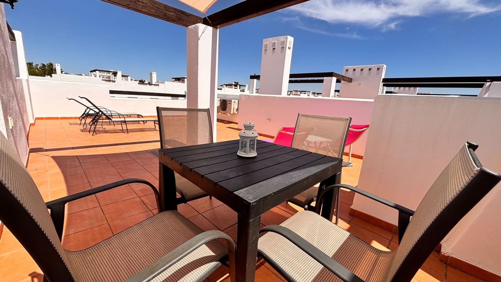 2 soveværelse Lejlighed til salg i Condado de Alhama med swimmingpool - € 118.900 (Ref: 9866941)
