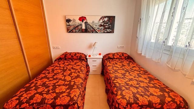 Apartamento de 2 habitaciones en Alhama de Murcia en venta con piscina - 119.900 € (Ref: 9903858)
