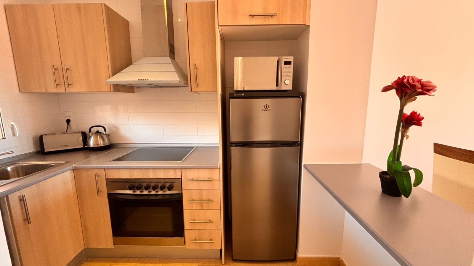 Apartamento de 2 habitaciones en Condado de Alhama en venta con piscina - 115.000 € (Ref: 9903859)