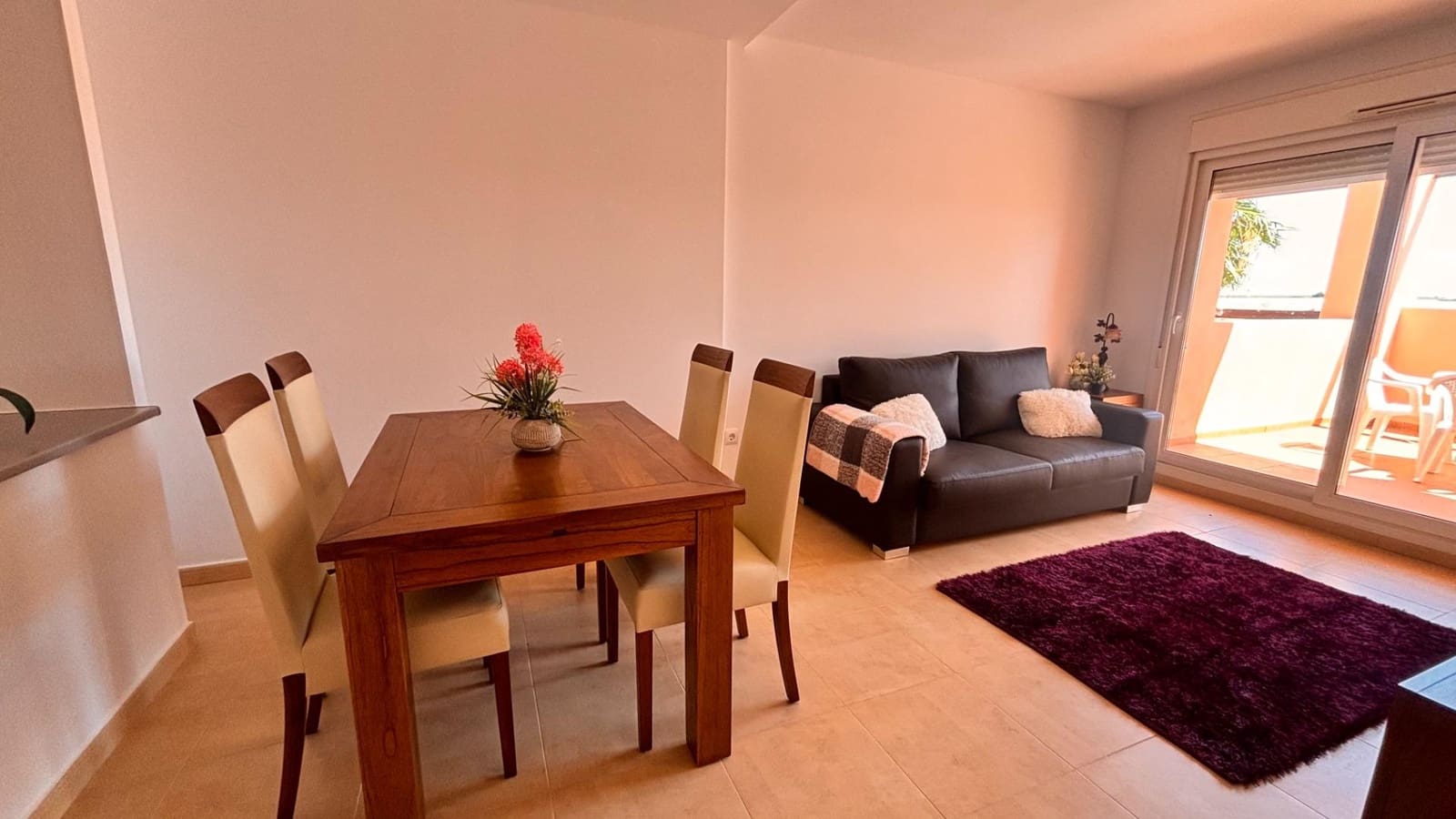 Apartamento de 2 habitaciones en Condado de Alhama en venta con piscina - 115.000 € (Ref: 9903859)