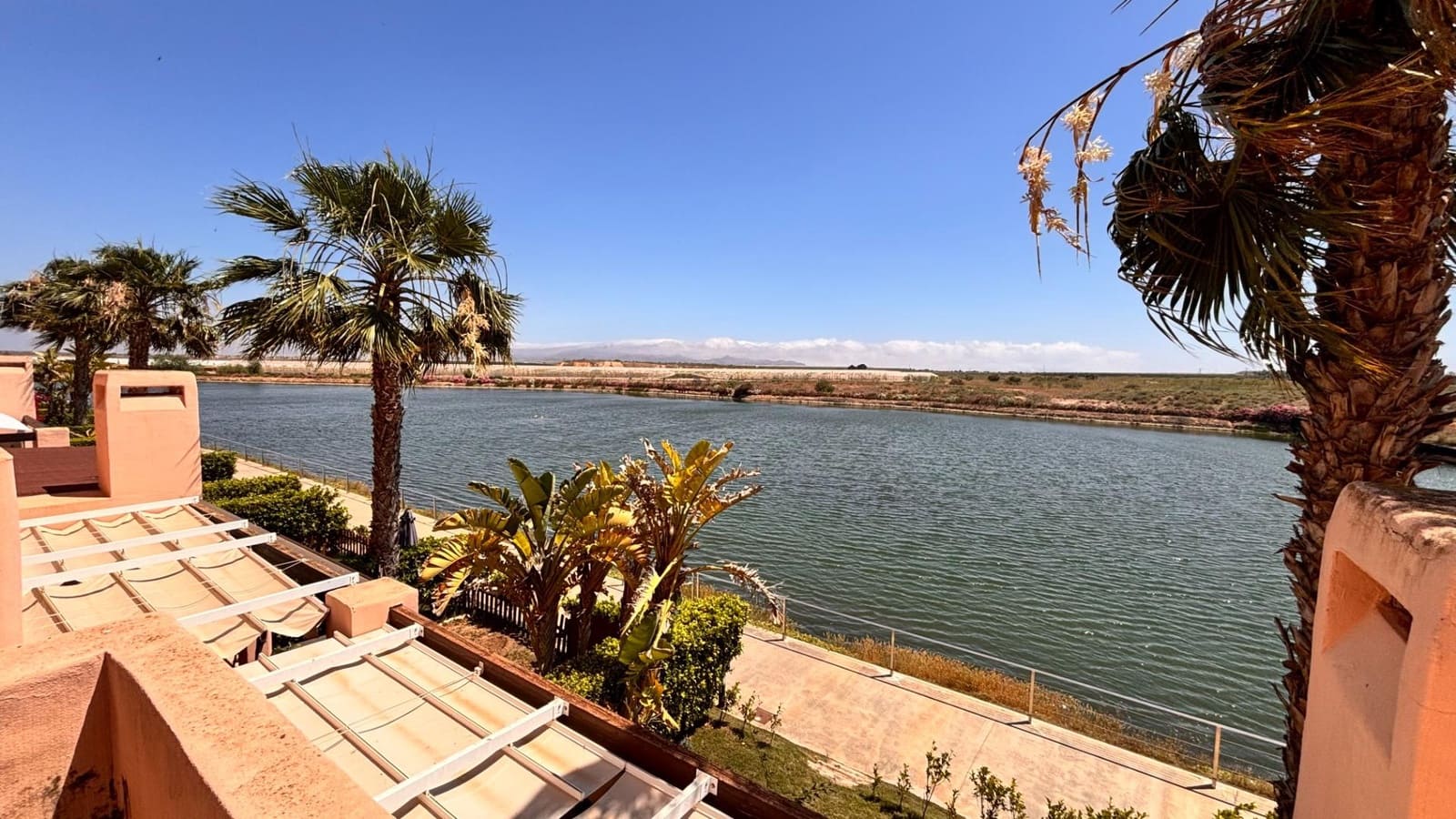Apartamento de 2 habitaciones en Condado de Alhama en venta con piscina - 115.000 € (Ref: 9903859)