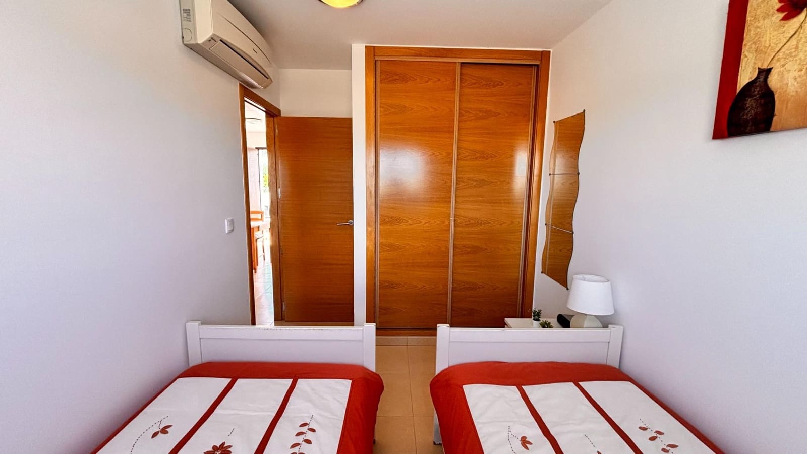 2 soveværelse Lejlighed til salg i Condado de Alhama med swimmingpool - € 117.000 (Ref: 9910984)