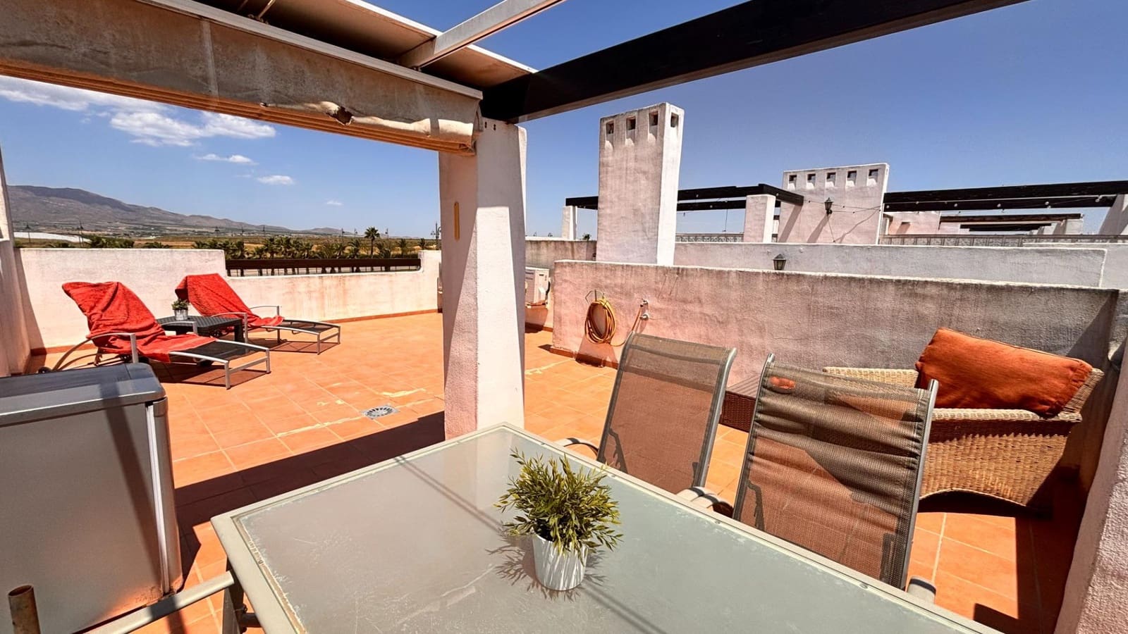 2 soveværelse Lejlighed til salg i Condado de Alhama med swimmingpool - € 117.000 (Ref: 9910984)