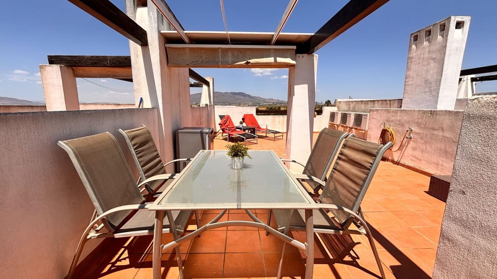 2 soveværelse Lejlighed til salg i Condado de Alhama med swimmingpool - € 117.000 (Ref: 9910984)