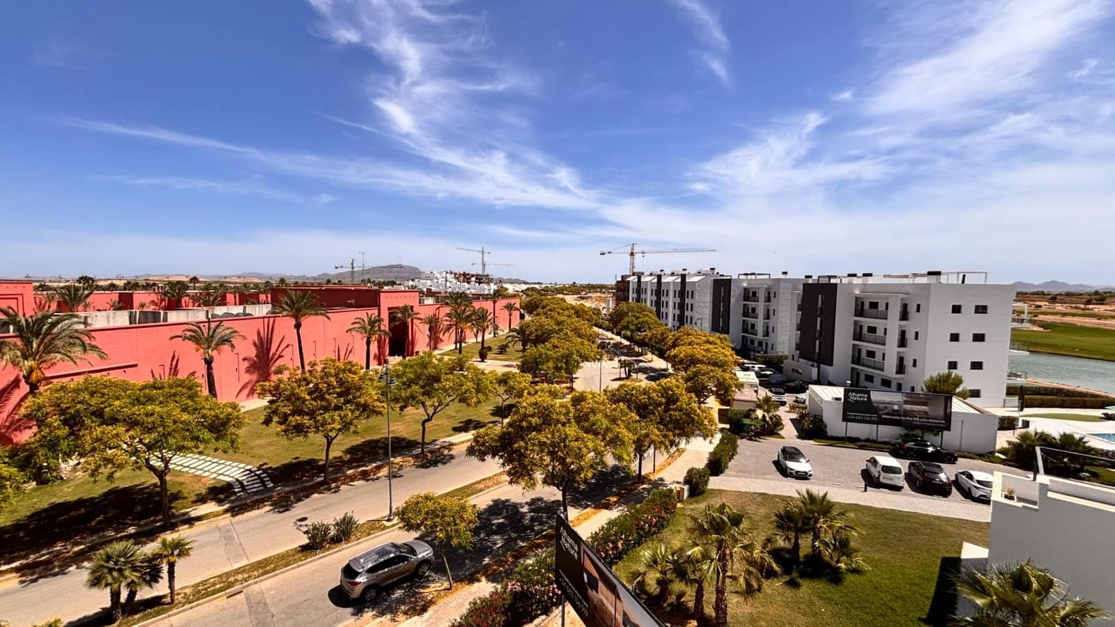 2 makuuhuone Huoneisto myytävänä paikassa Condado de Alhama mukana uima-altaan - 285 000 € (Ref: 9913113)
