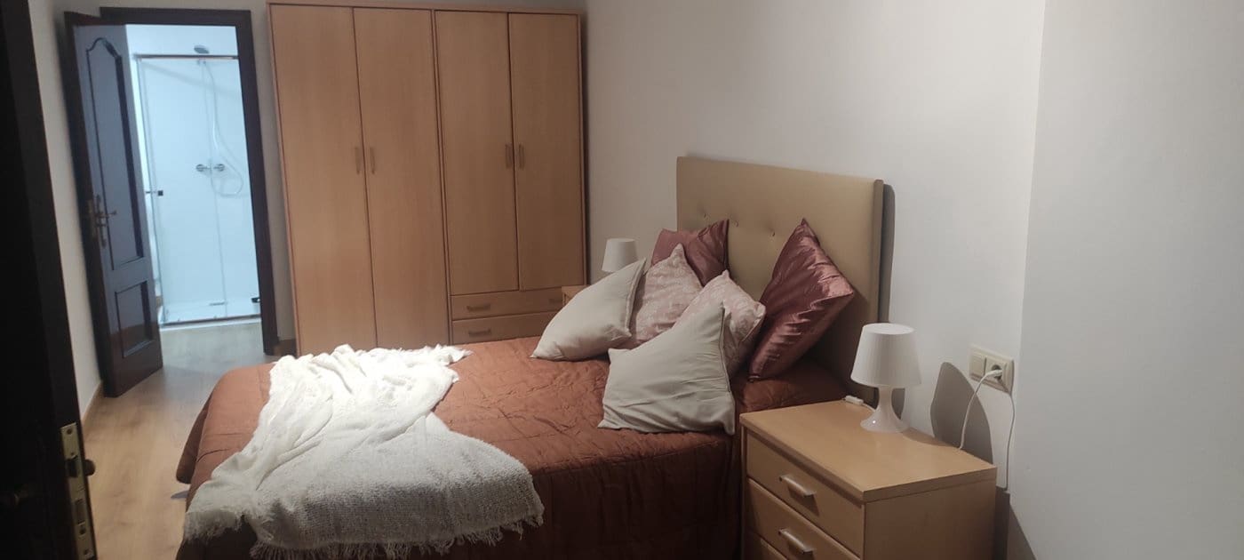 Piso de 3 habitaciones en Murcia ciudad en alquiler - 1.000 € (Ref: 9916932)