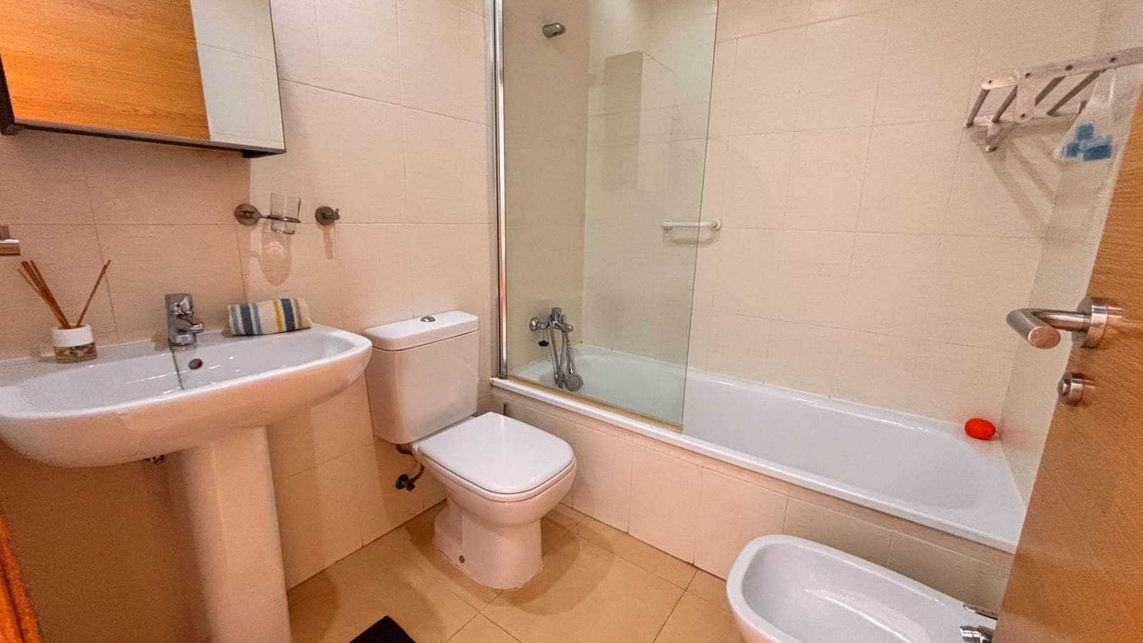3 bedroom Apartment for sale in Condado de Alhama with pool - € 122,900 (Ref: 9945652)
