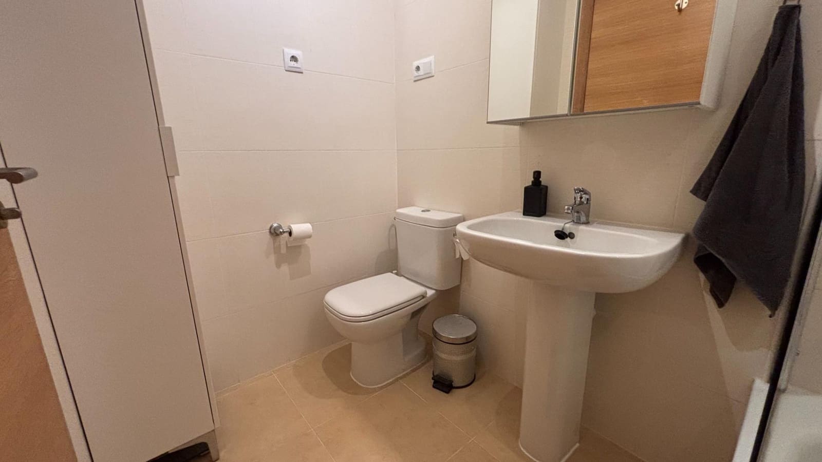 2 soveværelse Lejlighed til salg i Condado de Alhama med swimmingpool garage - € 125.000 (Ref: 9977281)