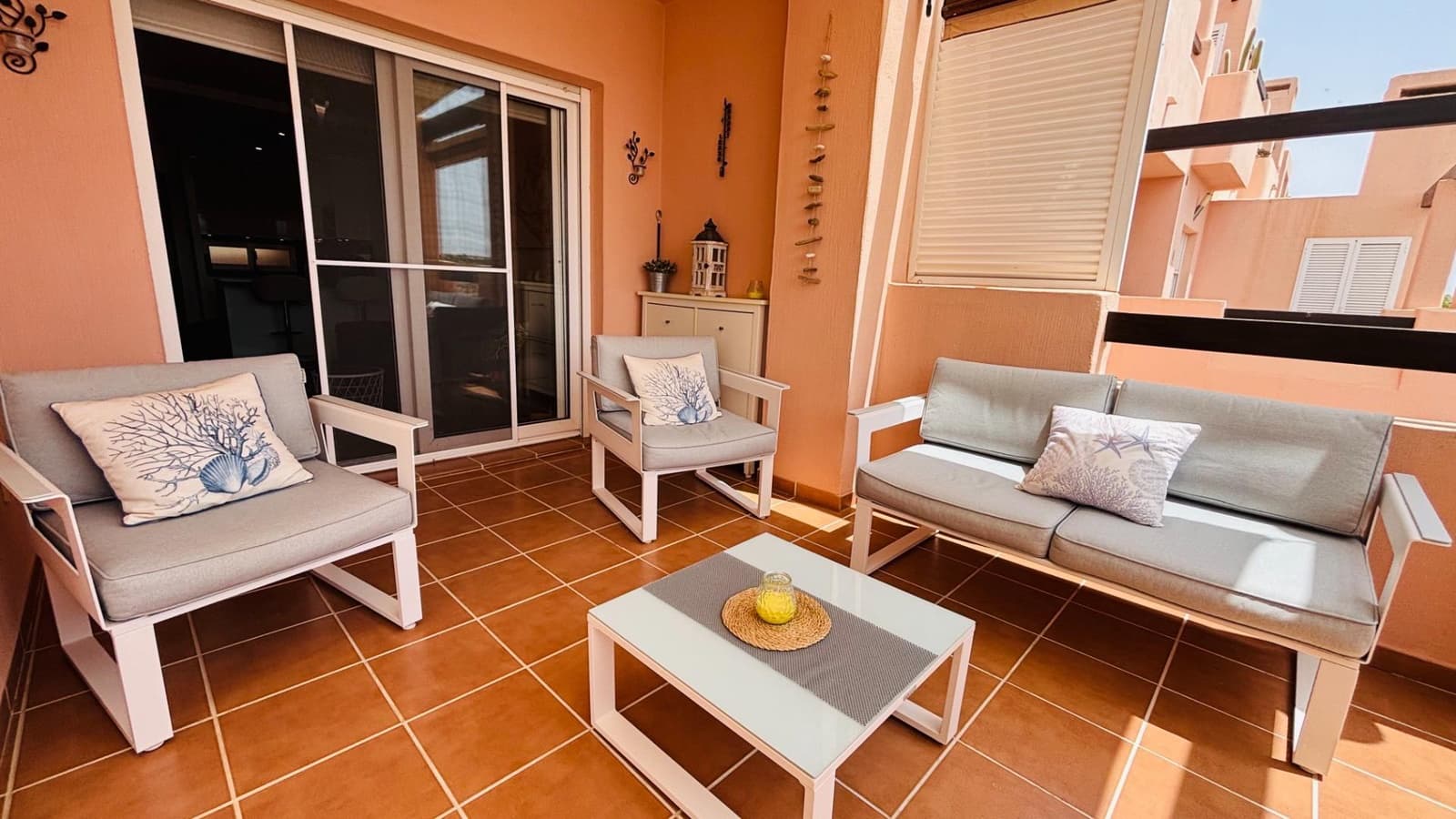 2 soveværelse Lejlighed til salg i Condado de Alhama med swimmingpool garage - € 125.000 (Ref: 9977281)