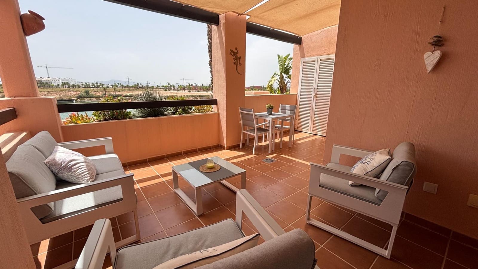 2 soveværelse Lejlighed til salg i Condado de Alhama med swimmingpool garage - € 125.000 (Ref: 9977281)