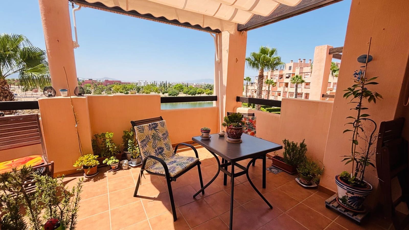 2 sovrum Lägenhet till salu i Condado de Alhama med pool - 115 000 € (Ref: 9999719)