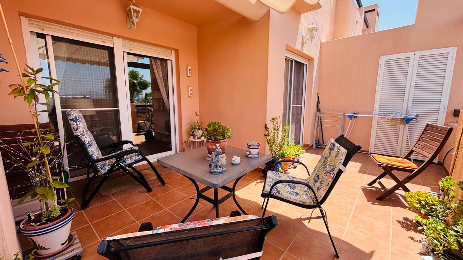 2 sovrum Lägenhet till salu i Condado de Alhama med pool - 115 000 € (Ref: 9999719)