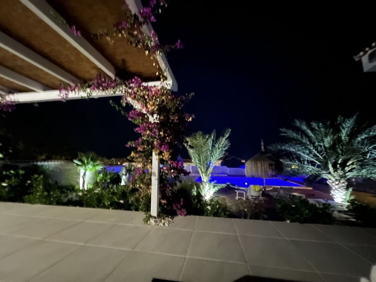 3 sypialnia Willa na sprzedaż w La Duquesa / Puerto de la Duquesa z basenem garażem - 990 000 € (Ref: 10057703)