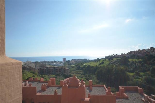 2 makuuhuone Huoneisto myytävänä paikassa La Duquesa / Puerto de la Duquesa, Manilva mukana uima-altaan 
autotalli - 299 000 € (Ref: 10094925)