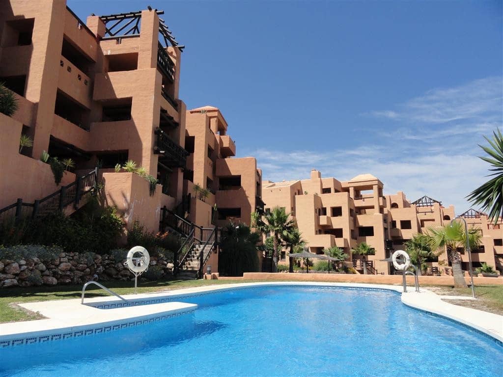 2 sypialnia Apartament na sprzedaż w La Duquesa / Puerto de la Duquesa z basenem garażem - 295 000 € (Ref: 10094925)