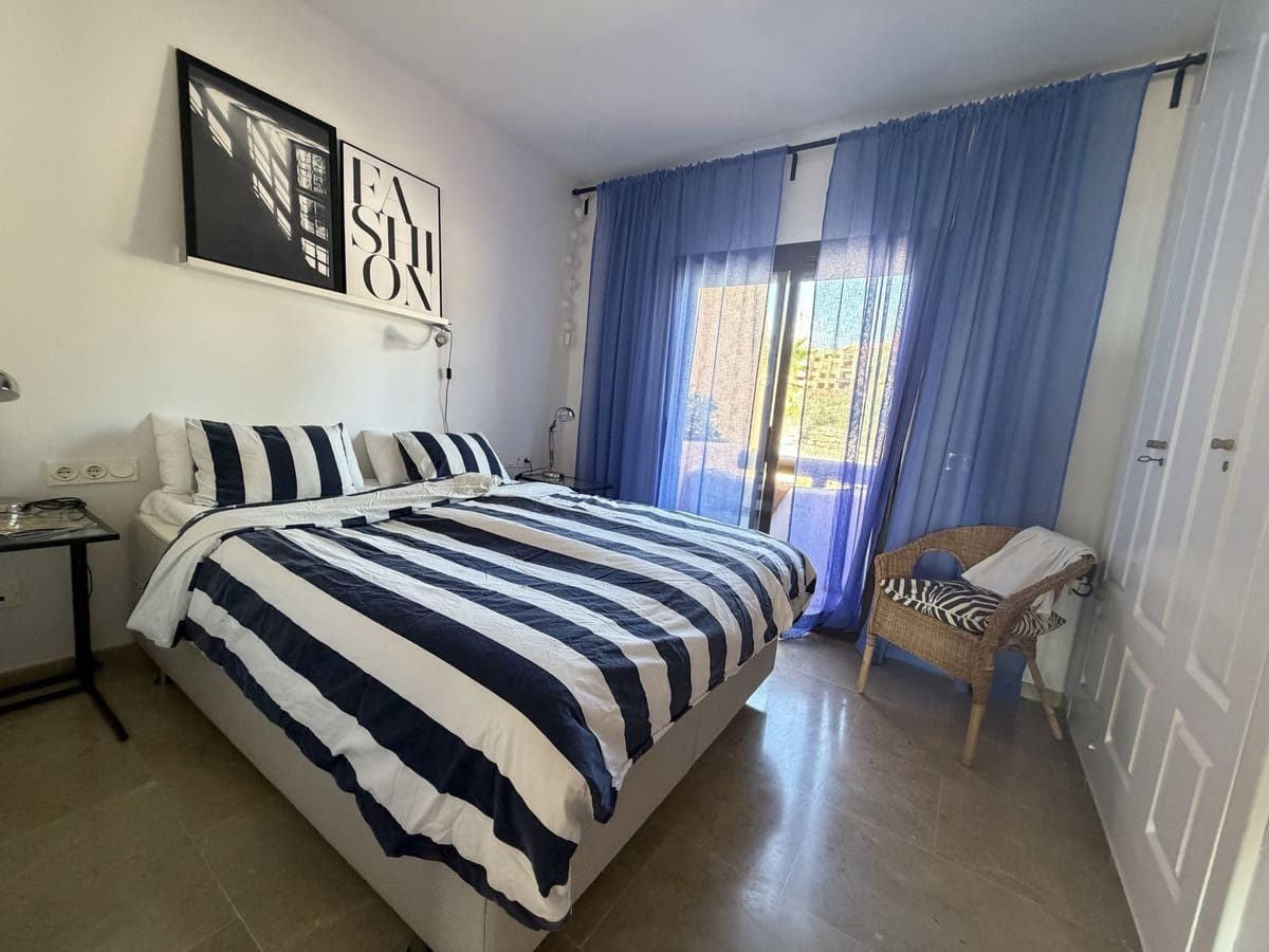 2 sypialnia Apartament na sprzedaż w La Duquesa / Puerto de la Duquesa z basenem garażem - 295 000 € (Ref: 10094925)