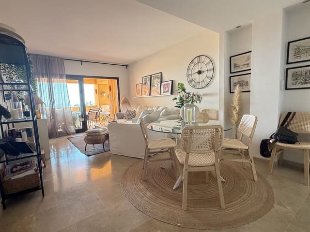 2 makuuhuone Huoneisto myytävänä paikassa La Duquesa / Puerto de la Duquesa, Manilva mukana uima-altaan 
autotalli - 299 000 € (Ref: 10094925)