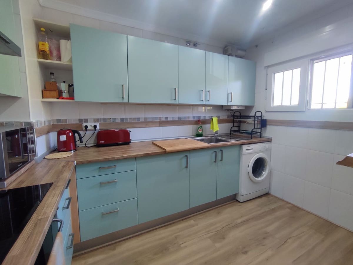 2 sypialnia Penthouse na sprzedaż w Manilva z basenem - 260 000 € (Ref: 10111905)