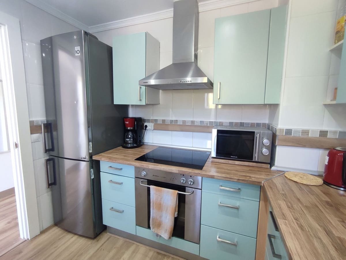 2 sypialnia Penthouse na sprzedaż w Manilva z basenem - 260 000 € (Ref: 10111905)