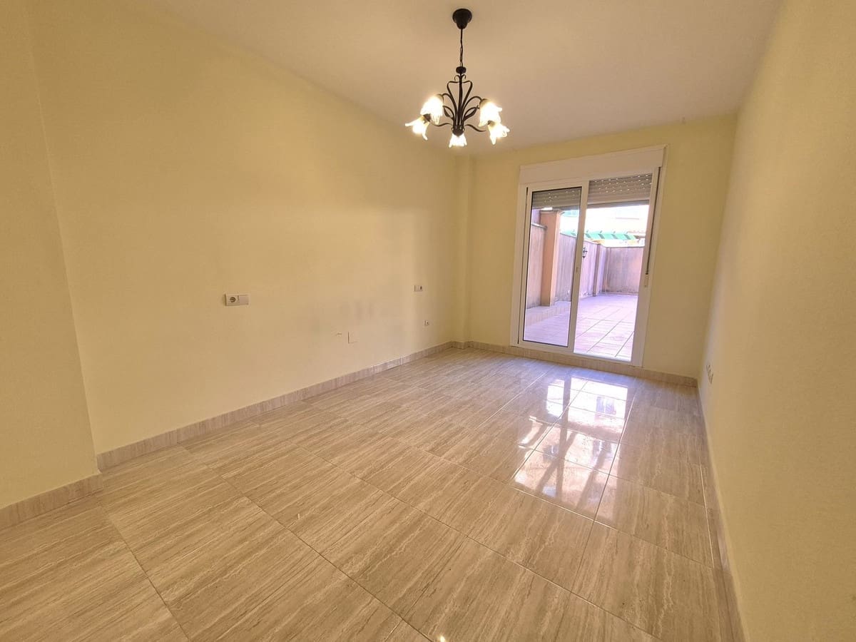 2 sovrum Lägenhet till salu i San Luis de Sabinillas med pool - 299 000 € (Ref: 10112227)