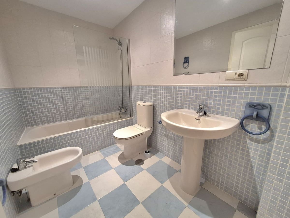 2 sovrum Lägenhet till salu i San Luis de Sabinillas med pool - 299 000 € (Ref: 10112227)