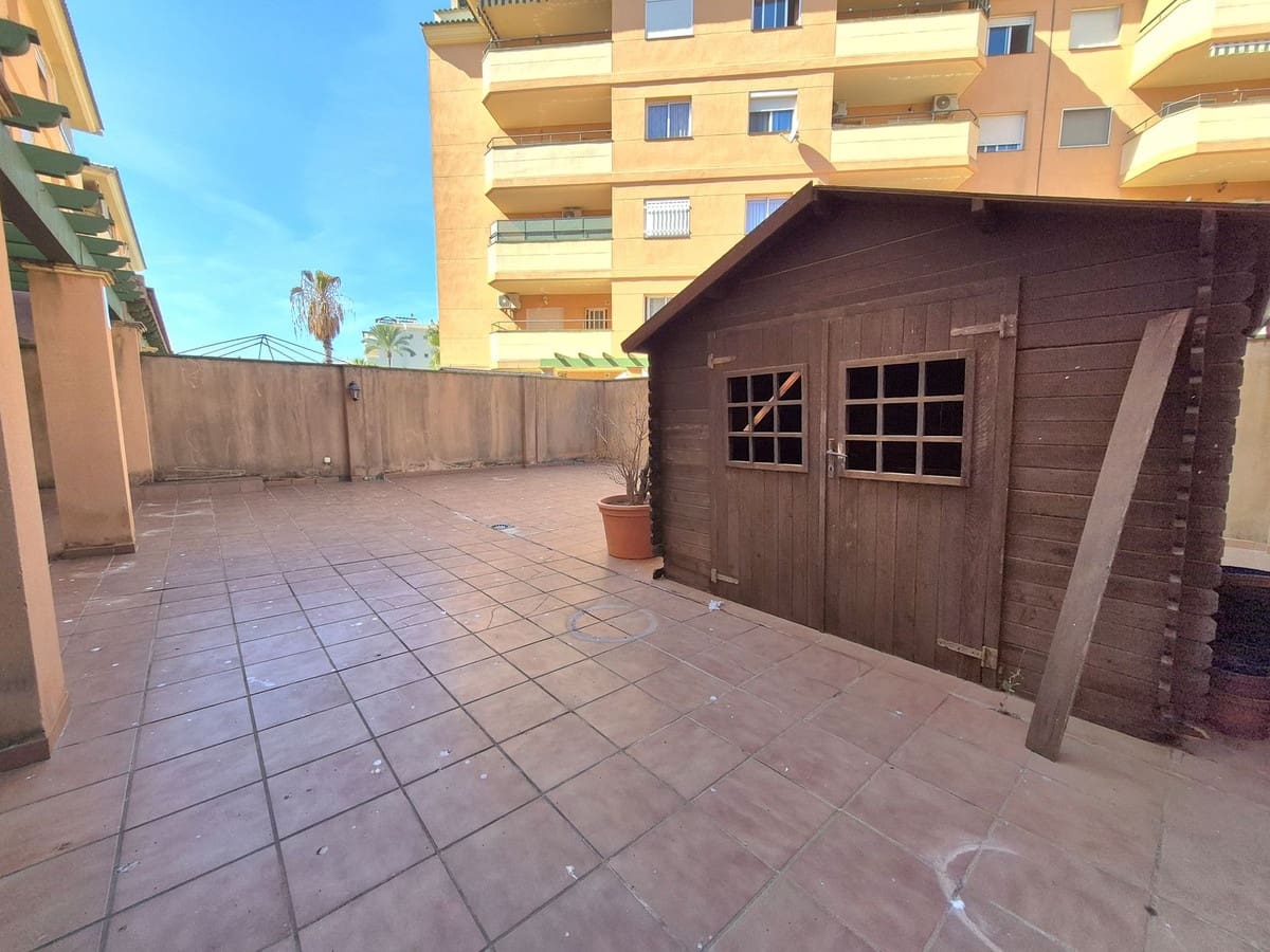 2 sovrum Lägenhet till salu i San Luis de Sabinillas med pool - 299 000 € (Ref: 10112227)