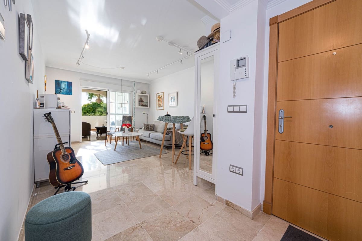 2 Zimmer Apartment zu verkaufen in La Duquesa / Puerto de la Duquesa mit Pool Garage - 360.000 € (Ref: 10174269)