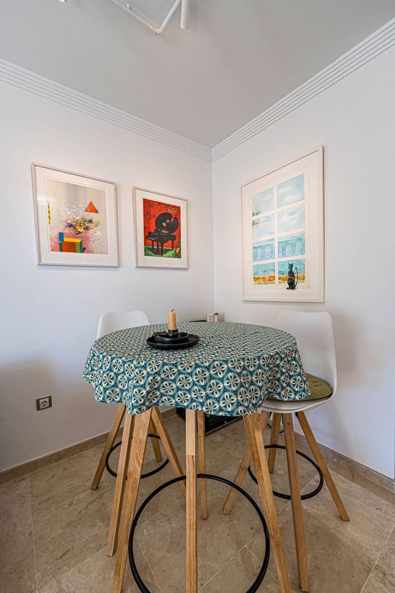 2 Zimmer Apartment zu verkaufen in La Duquesa / Puerto de la Duquesa mit Pool Garage - 360.000 € (Ref: 10174269)