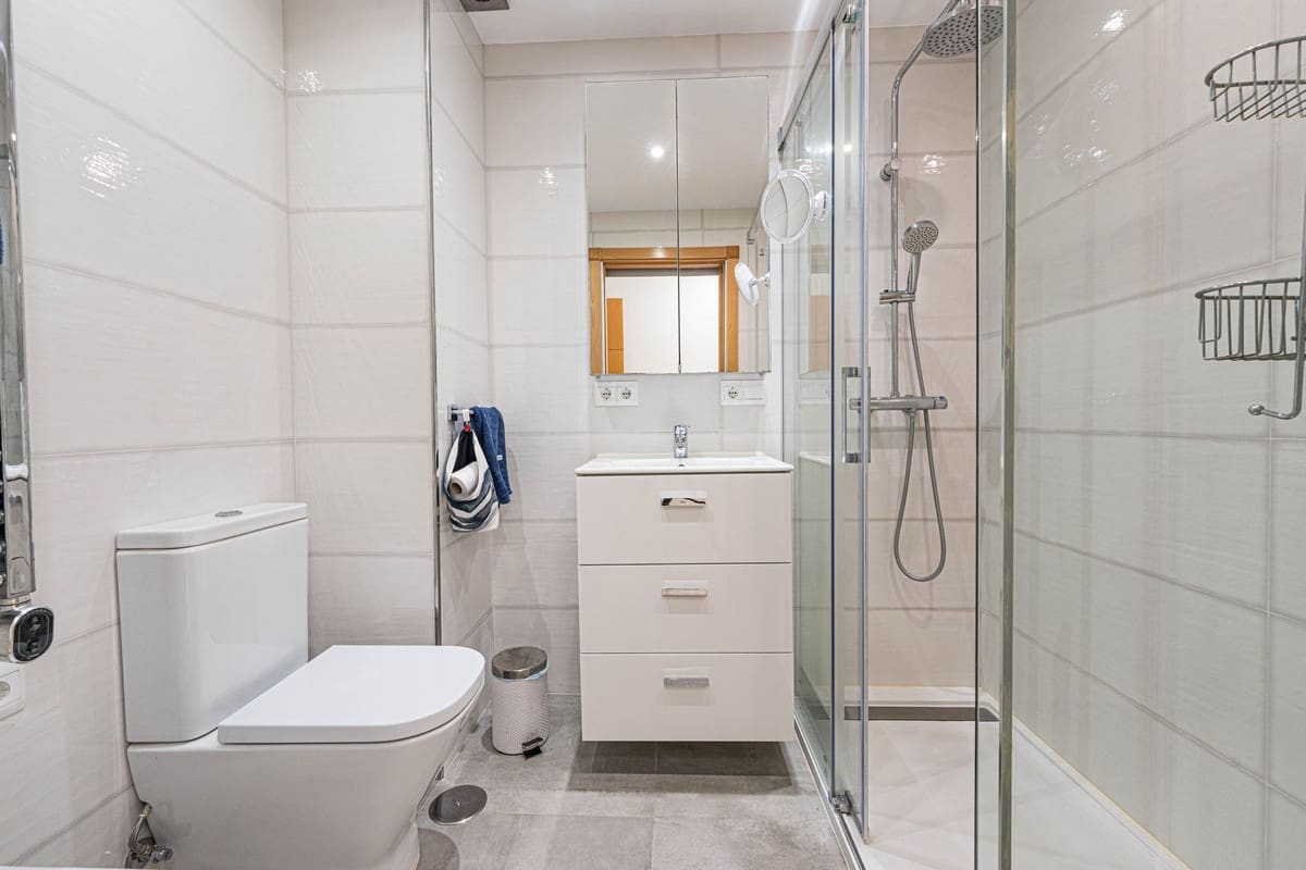 2 Zimmer Apartment zu verkaufen in La Duquesa / Puerto de la Duquesa mit Pool Garage - 360.000 € (Ref: 10174269)