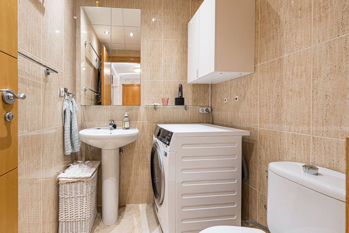 2 Zimmer Apartment zu verkaufen in La Duquesa / Puerto de la Duquesa mit Pool Garage - 360.000 € (Ref: 10174269)