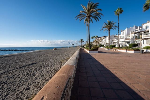 2 sovrum Lägenhet till salu i La Duquesa / Puerto de la Duquesa, Manilva med pool - 310 000 € (Ref: 10174779)