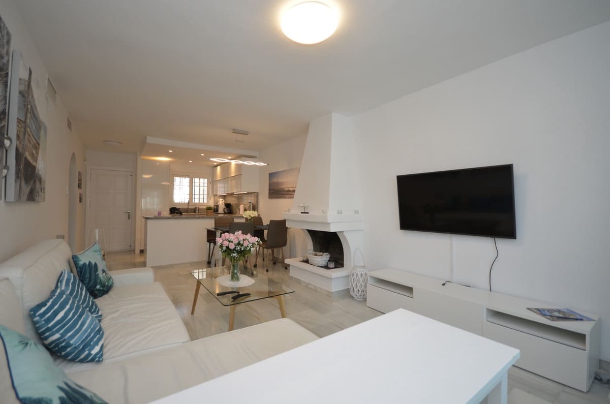 2 makuuhuone Huoneisto lomavuokrausta paikassa La Duquesa / Puerto de la Duquesa mukana uima-altaan - 1 200 € (Ref: 3869663)