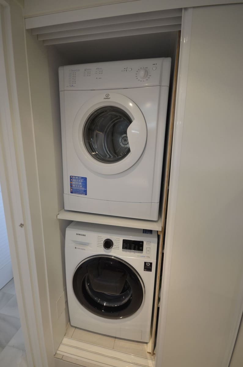 2 makuuhuone Huoneisto lomavuokrausta paikassa La Duquesa / Puerto de la Duquesa mukana uima-altaan - 1 200 € (Ref: 3869663)