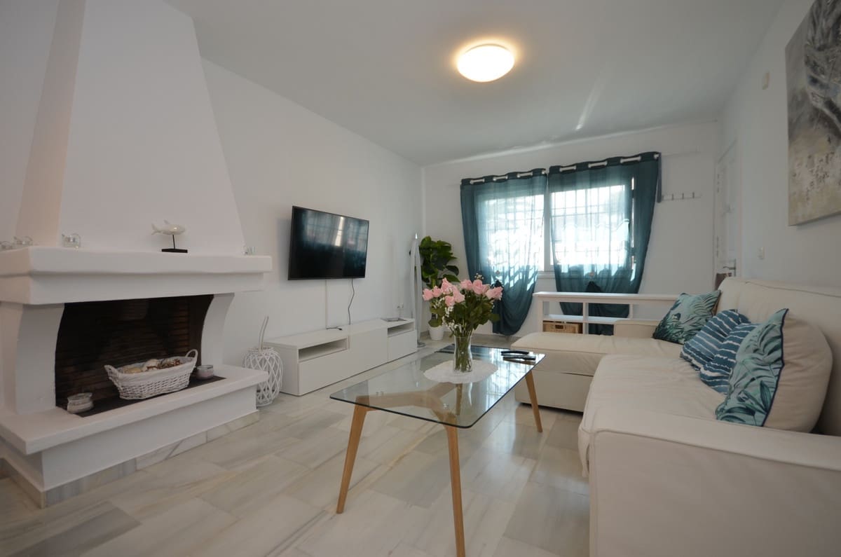 2 sovrum Lägenhet för semesterbostäder i La Duquesa / Puerto de la Duquesa med pool - 700 € (Ref: 3869663)