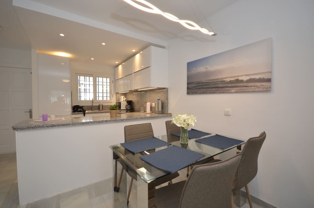 2 sovrum Lägenhet för semesterbostäder i La Duquesa / Puerto de la Duquesa med pool - 700 € (Ref: 3869663)