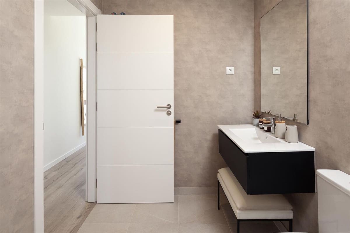 3 sypialnia Dom na sprzedaż w Manilva z basenem garażem - 595 000 € (Ref: 5181985)