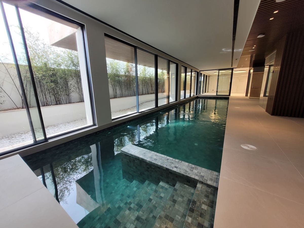 Ático de 3 habitaciones en Estepona en venta con piscina garaje - 4.290.000 € (Ref: 6288280)