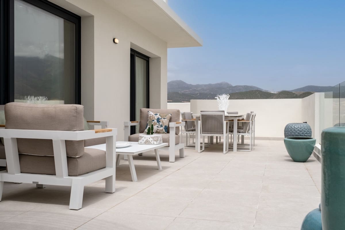 3 soveværelse Penthouse til salg i Casares med swimmingpool garage - € 1.021.000 (Ref: 6312443)