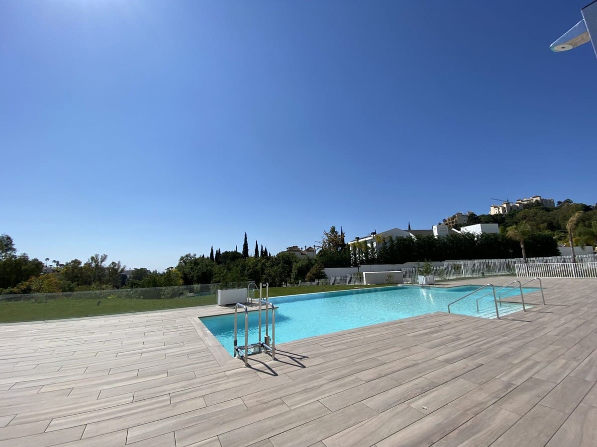 2 slaapkamer Penthouse te koop in Benahavis met zwembad garage - € 1.027.000 (Ref: 6469550)