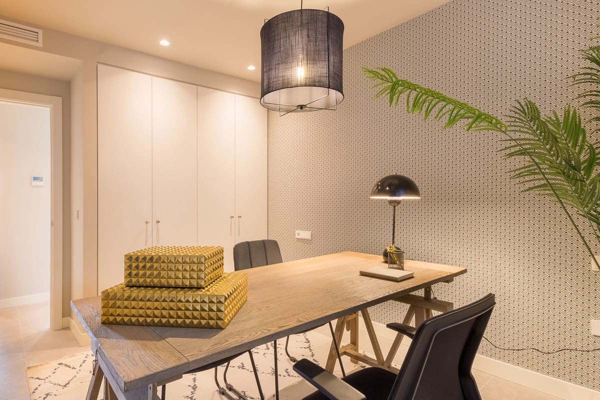 4 soverom Penthouse til salgs i Estepona med svømmebasseng garasje - € 590 000 (Ref: 6636252)