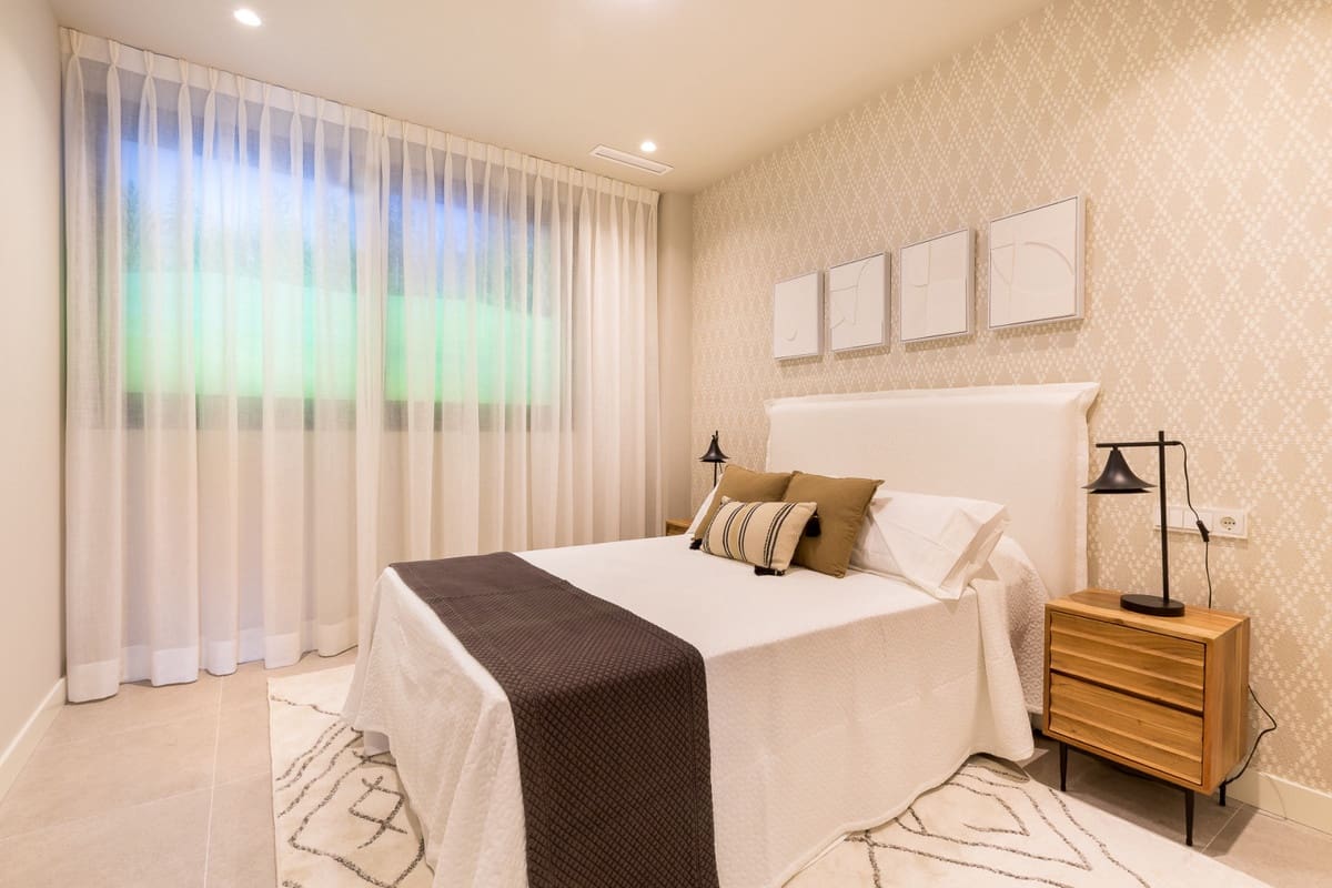 4 soverom Penthouse til salgs i Estepona med svømmebasseng garasje - € 590 000 (Ref: 6636252)