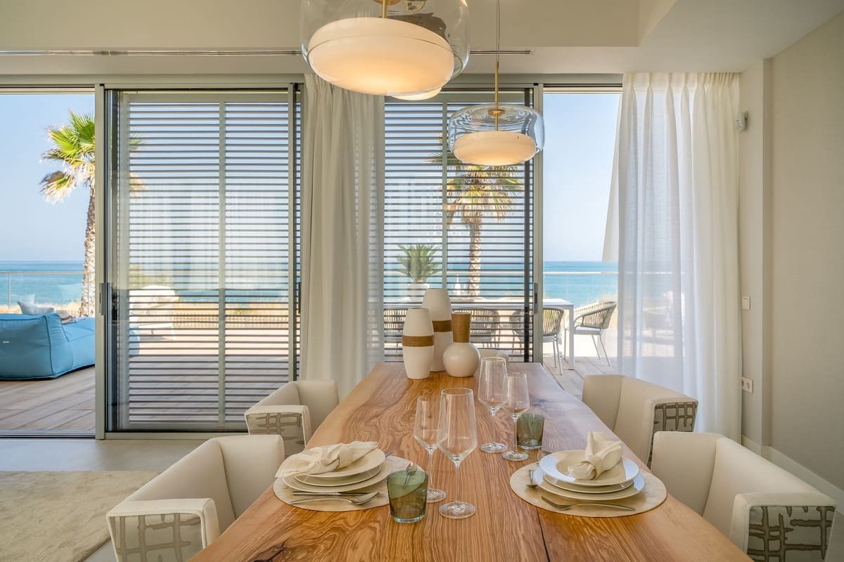 3 sypialnia Dom blizniak na sprzedaż w Estepona z basenem garażem - 1 950 000 € (Ref: 6902315)