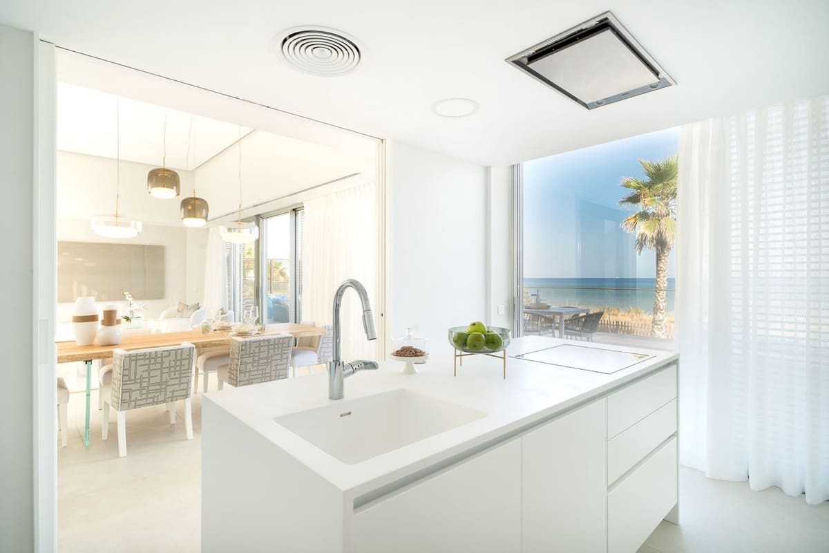 3 slaapkamer Halfvrijstaande villa te koop in Estepona met zwembad garage - € 1.950.000 (Ref: 6902315)