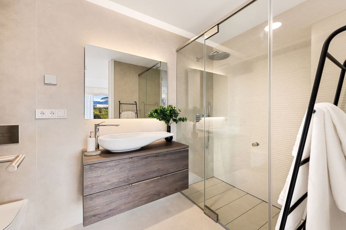 3 slaapkamer Halfvrijstaande villa te koop in Estepona met zwembad garage - € 1.950.000 (Ref: 6902315)