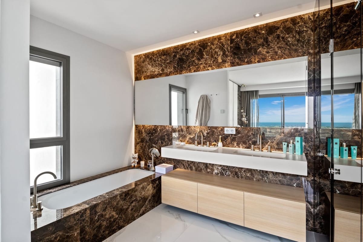 3 Zimmer Apartment zu verkaufen in Benahavis mit Pool Garage - 1.695.000 € (Ref: 7275787)