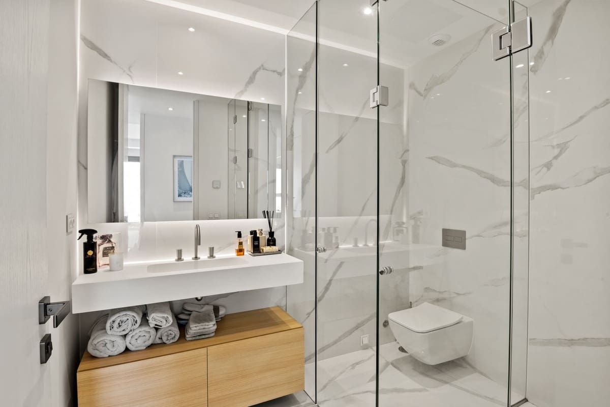 3 sypialnia Apartament na sprzedaż w Benahavis z basenem garażem - 1 695 000 € (Ref: 7275787)