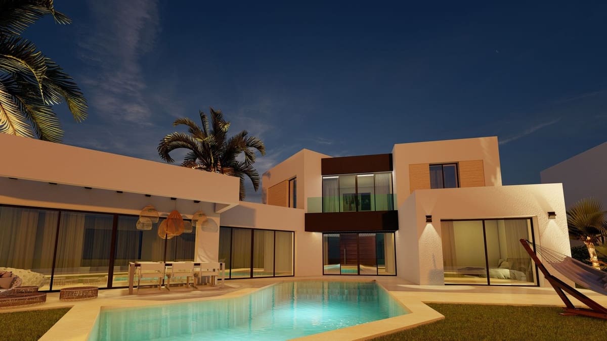3 chambre Villa/Maison à vendre à Estepona avec piscine garage - 1 025 000 € (Ref: 7970568)